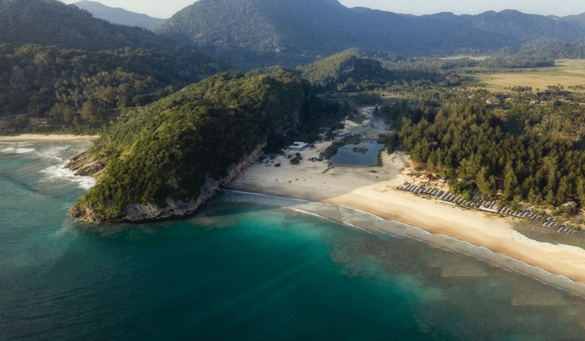 Discover The Beauty Of Lampuuk Beach, Banda Aceh’s Coastal Gem Discover The Beauty Of Lampuuk Beach, Banda Aceh’s Coastal Gem