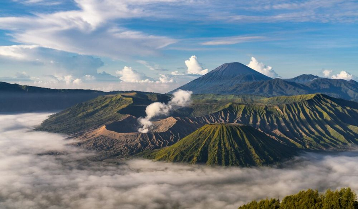 An Epic Journey Exploring the Mount Semeru Hiking Trail An Epic Journey Exploring the Mount Semeru Hiking Trail