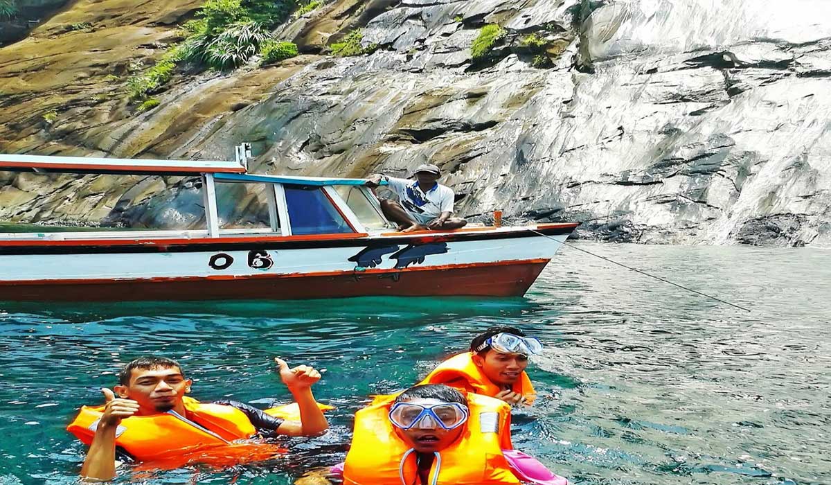 Travel Tips and Accessibility